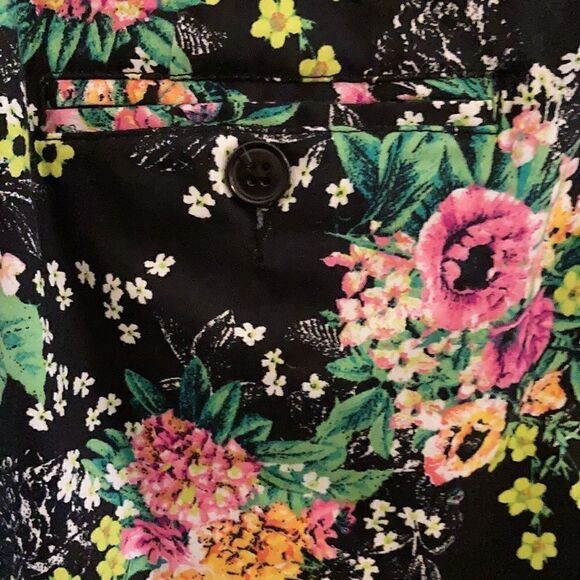 Laundry Capris Woman’s Size 8 - Picture 5 of 9